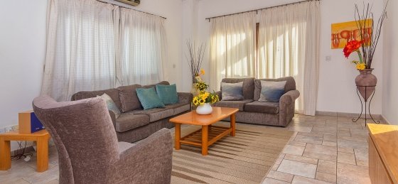 102.jpg Villa rentals in Paphos