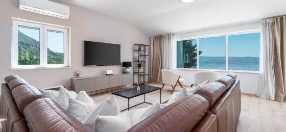 17.jpg Book a villa holiday in Omis