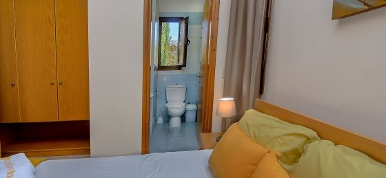 203.jpg Book a villa in Coral Bay