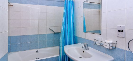 208.jpg Book a villa in Coral Bay