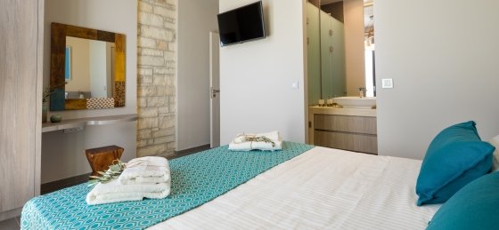 25.jpg Book a villa holiday in Crete