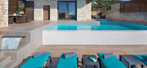 34.jpg Villas in Greece