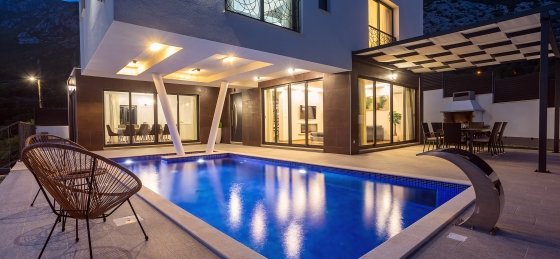 35.jpg Book a villa holiday in Omis