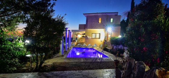 41.jpg Villa rentals in Coral Bay