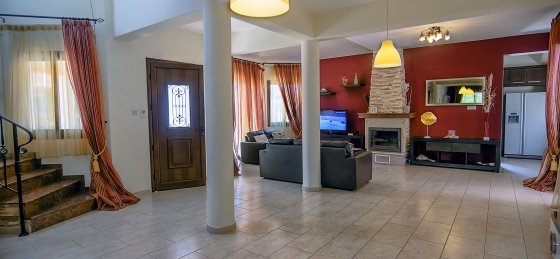 arc_4177_tn.jpg Book a villa holiday in Cyprus