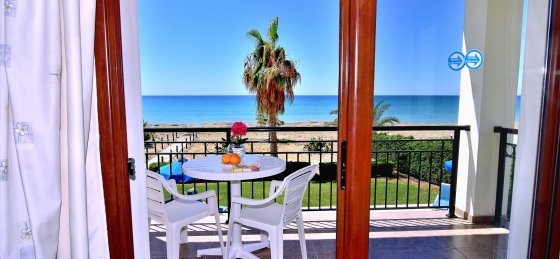 Book a villa in Latchi