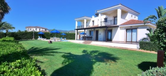 Villa in Latchi to rent