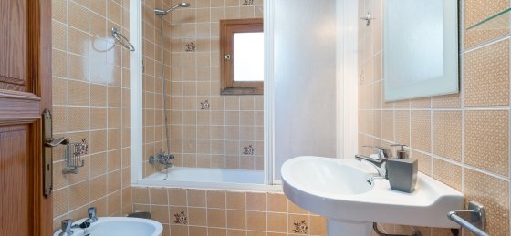 gal08.jpg Book a villa holiday in Spain