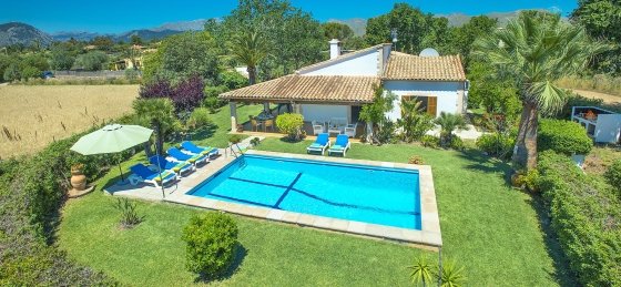 Book a villa holiday in Puerto Pollensa