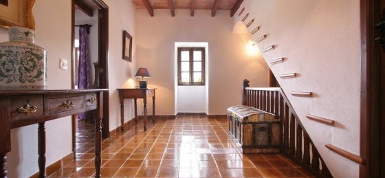 guillo_-_interior_3_2400x1600.jpg Villa holidays in Balearic Islands