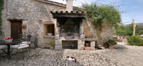 guillo_-_xterior_bbq_1_2400x1600.jpg Book a villa in Mallorca