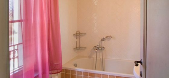 lo_09.jpg Book a villa holiday in Italy