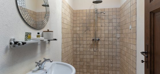 lo_dsc5912.jpg Book a villa in Italy