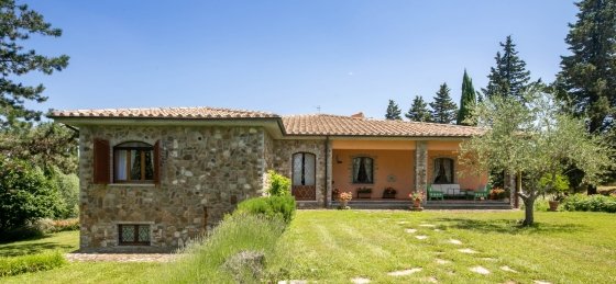 lo_en3a0459-hdr.jpg Villas in Italy