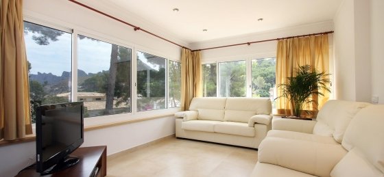 medina_-_saloon_1_ds_2400x1600.jpg Holiday villas in Balearic Islands