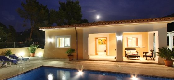 medina_-_swimming_pool_10_ns_2400x1600.jpg Villa in Cala San Vicente to rent