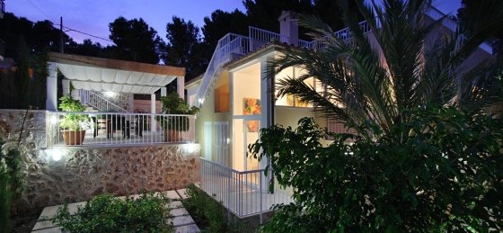 medina_-_va_xterior_garden_02_ns_2400x1600.jpg Holiday villas in Cala San Vicente