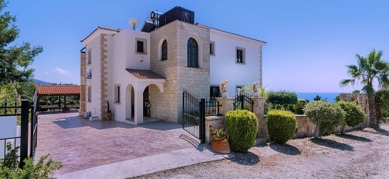 n75_4833_tn.jpg Villa holidays in Cyprus