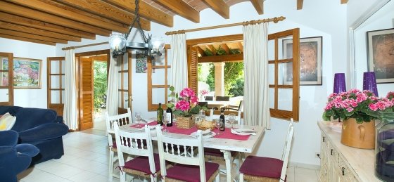 tancotes_-_dining_room_1_2400x1600.jpg Book a villa holiday in Balearic Islands