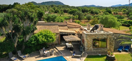 tia_-_swimming_pool_06_2022_2400x1600.jpg Holiday home in Spain villa booking