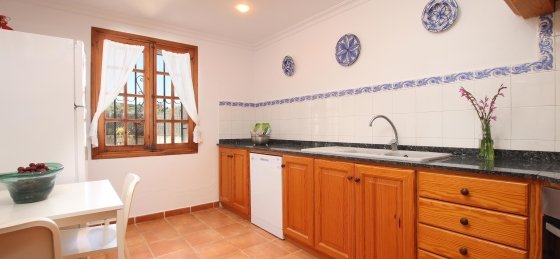 tolo_-_kitchen_01_2400x1600.jpg Holiday villas in Spain
