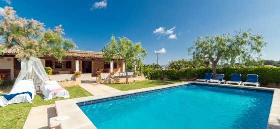 verd_-_swimming_pool_2_2400x1600.jpg Villas in Balearic Islands