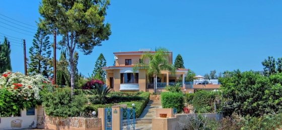 Holiday home in Paphos villa booking