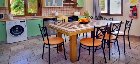 Book a villa holiday in Coral Bay