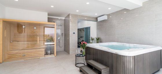 Book a villa holiday in Omis