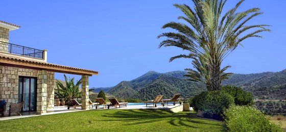 _dsc2272_tn.jpg Villas in Latchi