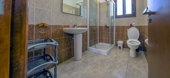 _dsc6790_tn.jpg Book a villa in Paphos