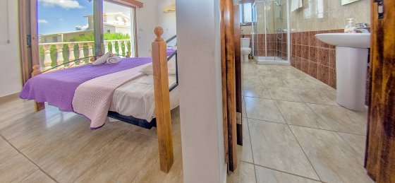 _dsc6816_tn.jpg Villas in Coral Bay