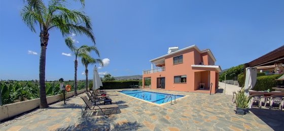 _dsc6865_tn.jpg Book a villa in Coral Bay