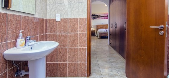 arc_1869_tn.jpg Book a villa holiday in Cyprus