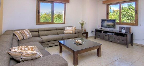 arc_1911_tn.jpg Book a villa in Cyprus