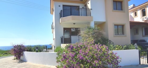 arc_2508_09_10_fused_tn.jpg Book a villa in Latchi