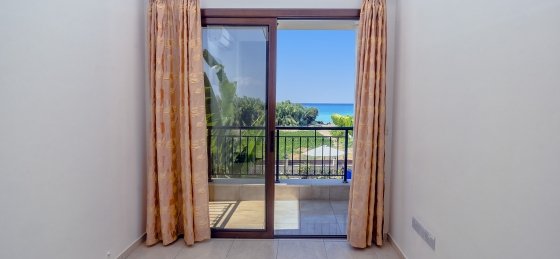 arc_3696_tn.jpg Book a villa in Cyprus