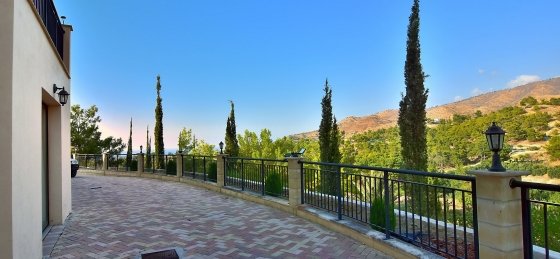 arc_6573_tn.jpg Villa rentals in Cyprus