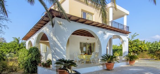 arc_7172_tn.jpg Book a villa holiday in Paphos