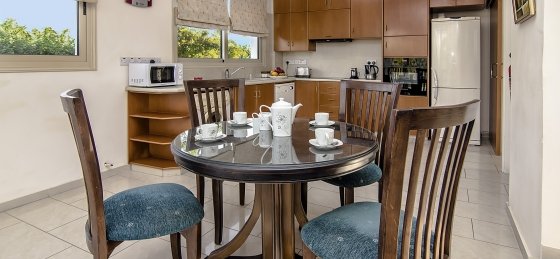 arc_7272_tn.jpg Book a villa holiday in Paphos