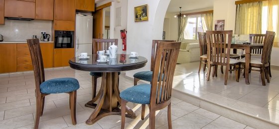 arc_7284_tn.jpg Book a villa holiday in Paphos