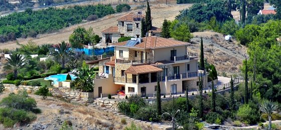 arg_8705_tn.jpg Villa rentals in Latchi