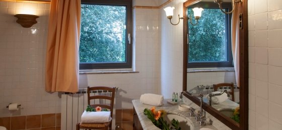 cerretello_bathroom1_santostefano.jpg_lo.jpg Holiday home in Tuscany villa booking