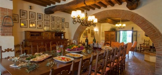 cerretello_dining_room_santostefano_lo.jpg Villa rentals in Tuscany