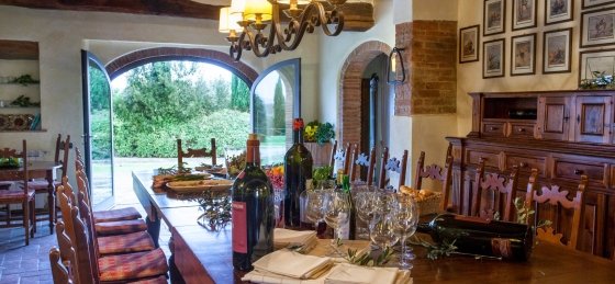 cerretello_dining_santostefano_lo.jpg Villa in Tuscany to rent
