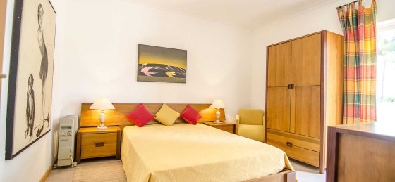 copia_de_quarto_4.jpg Book a villa in Vilamoura
