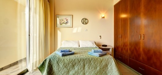copy_of_bed3_s.jpg Holiday home in Cyprus villa booking