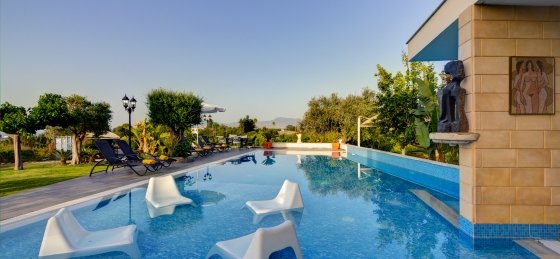 copy_of_pool2_s.jpg Villa rentals in Cyprus