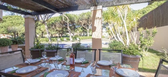 exterior11.jpg Book a villa in Vilamoura