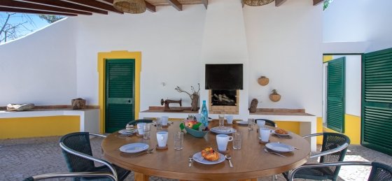 exterior_mesa_ref.jpg Villas in Vilamoura